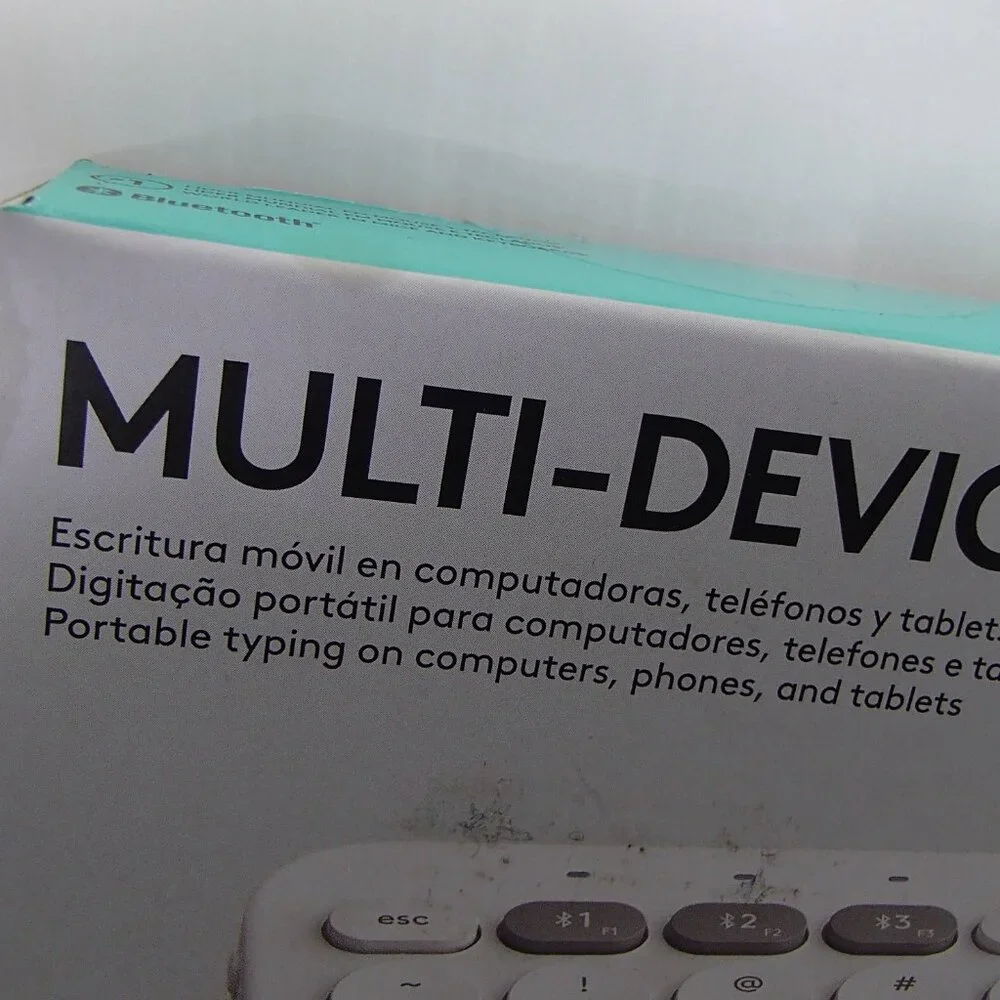 Logitech K380 Multi-Device Spanish, Bluetooth Keyboard - Off-White, (Espanol) - Picture 6 of 8